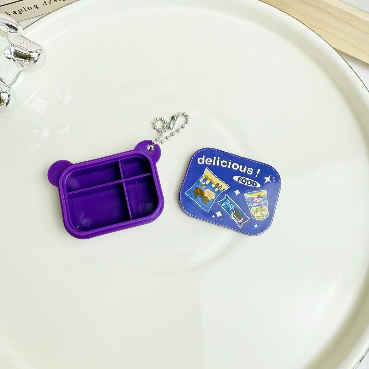 Miniature Hello Kitty Bento Bo - Sports Equipment Cabinet 评论和价格